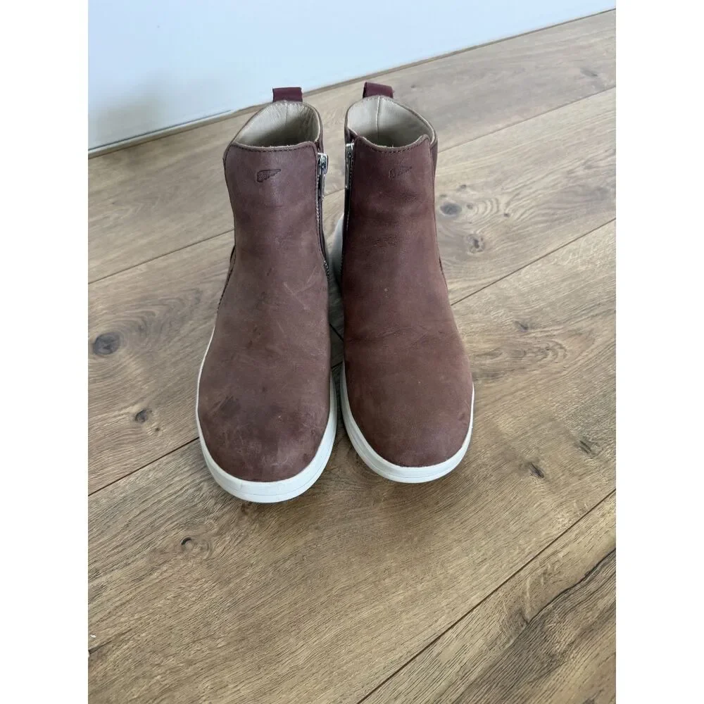 RED WING 7 Cross Lite Leather womens red leather zip boots safety bootie